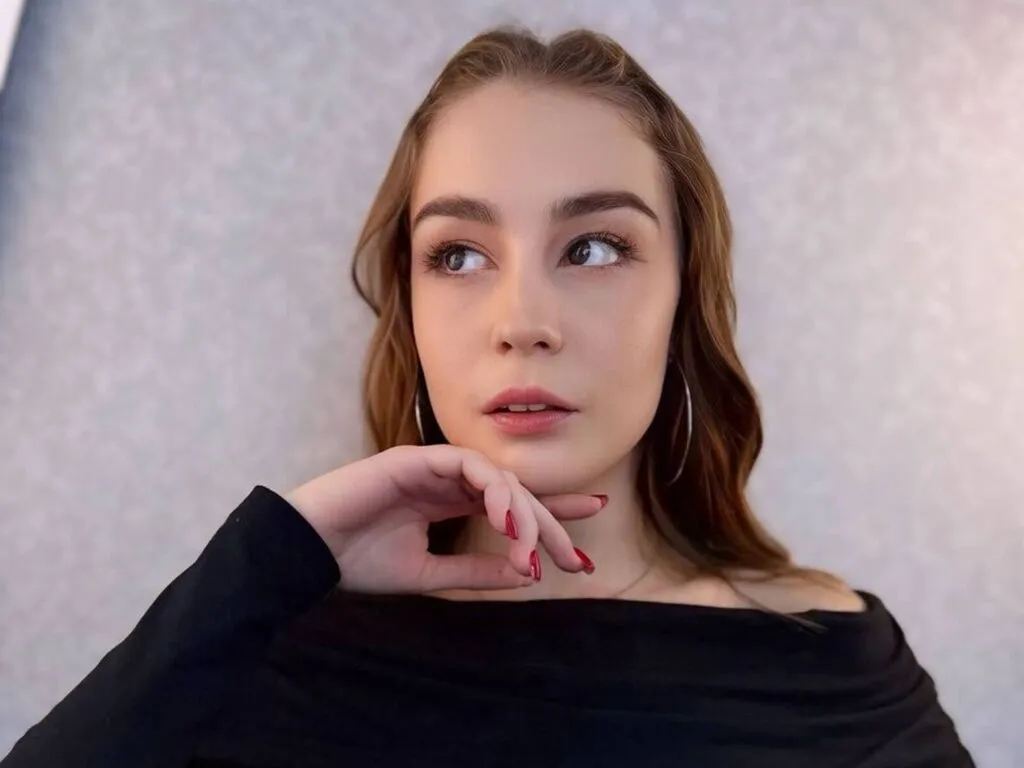 YahairaCillo – webcam model profile photo